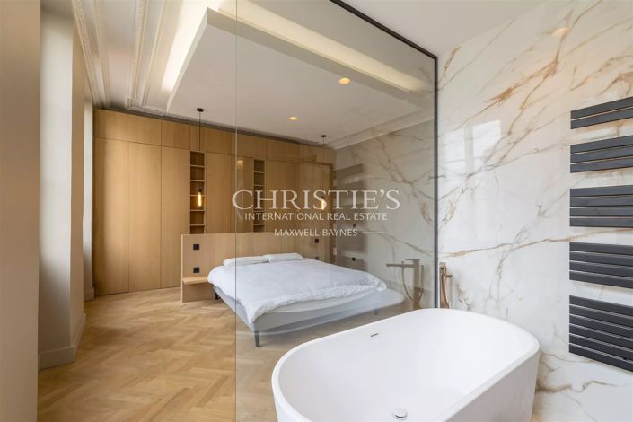 Image No.20-2 Bed Apartment for sale