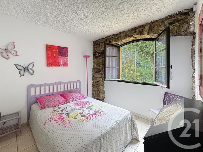 Image No.17-10 Bed House for sale