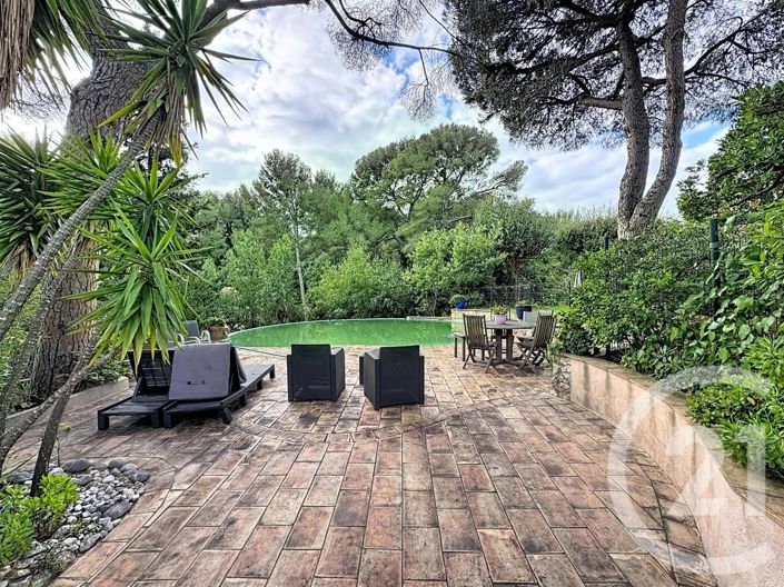 Image No.18-10 Bed House for sale