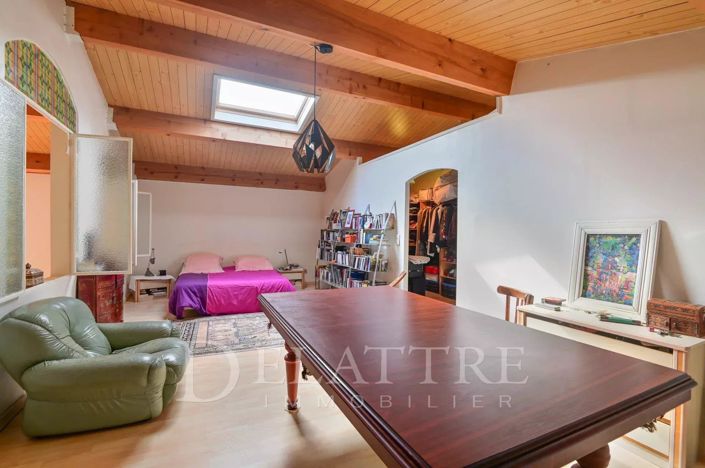 Image No.8-House for sale