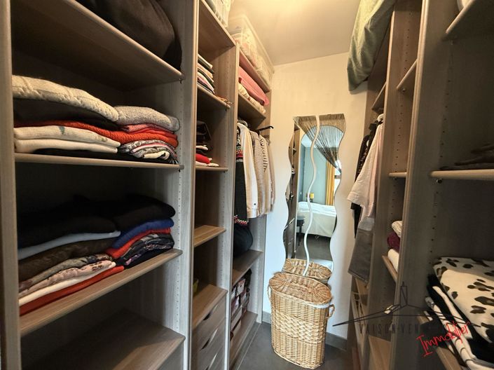 Image No.16-4 Bed House for sale