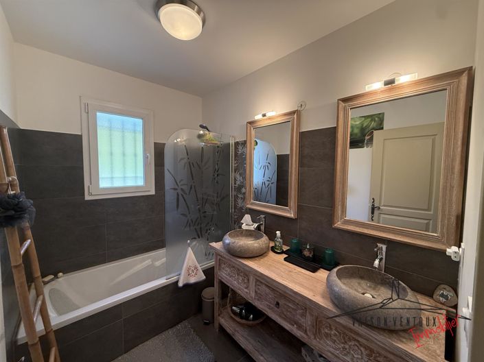 Image No.17-4 Bed House for sale