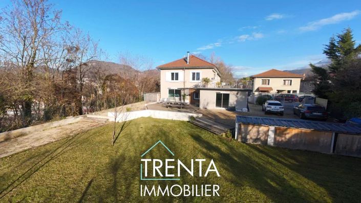 Image No.7-5 Bed House for sale