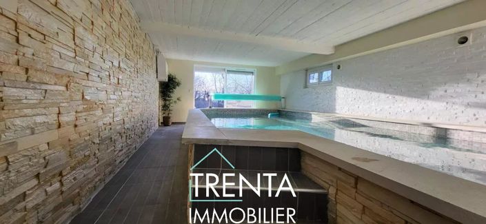 Image No.9-5 Bed House for sale