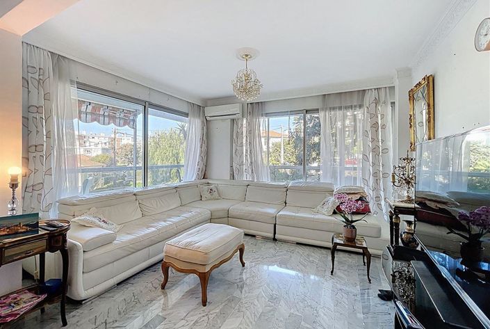 Image No.2-Appartement de 2 chambres à vendre à Antibes