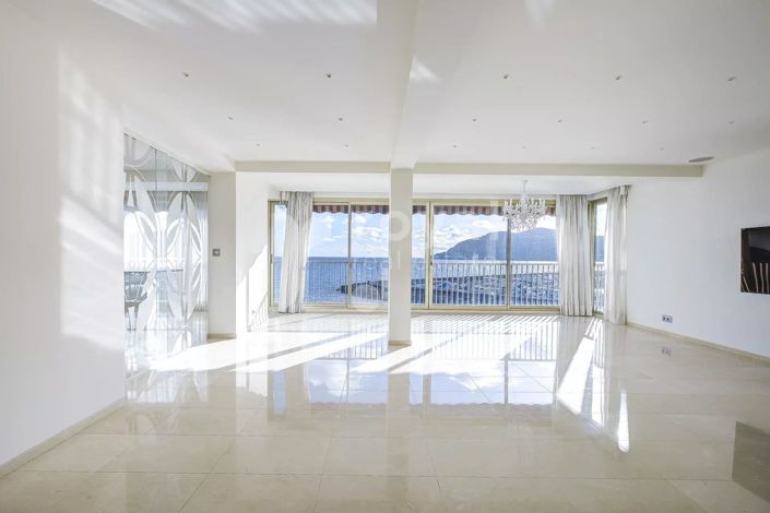 Image No.2-Appartement de 2 chambres à vendre à Mandelieu-la-Napoule