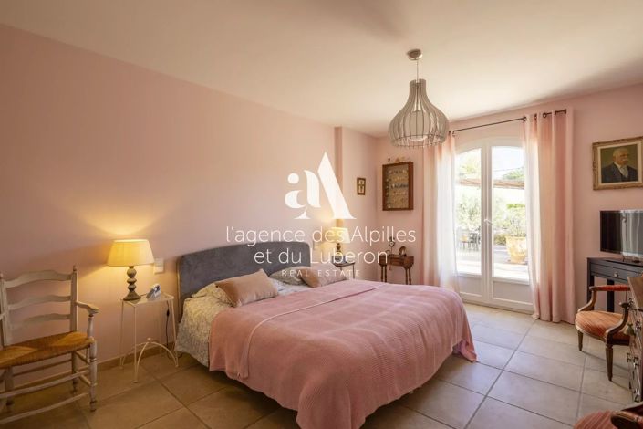 Image No.10-4 Bed House for sale