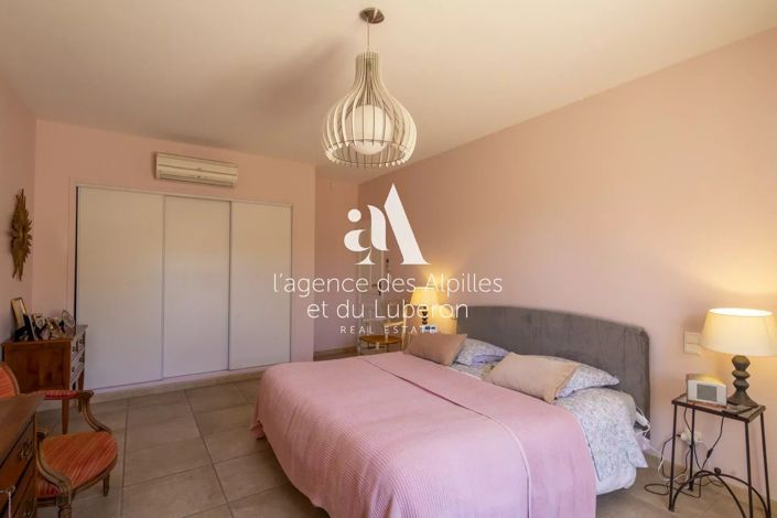 Image No.11-4 Bed House for sale