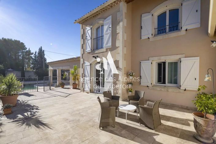 Image No.2-Maison de 4 chambres à vendre à Fontvieille