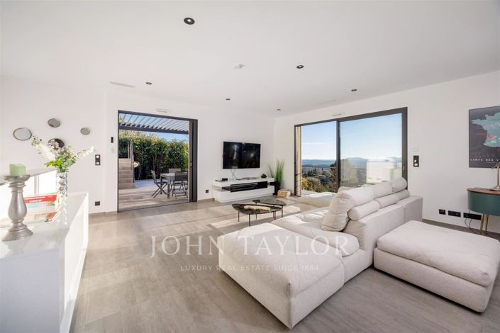 Image No.4-4 Bed House for sale