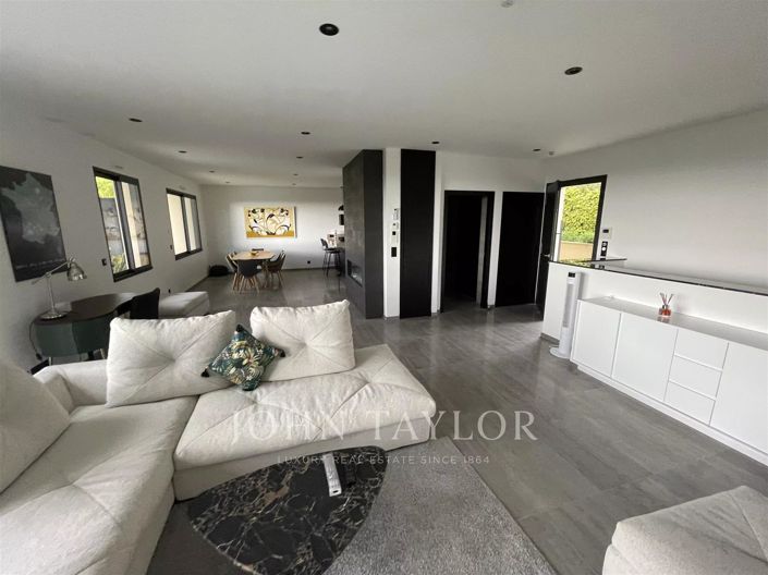 Image No.7-4 Bed House for sale