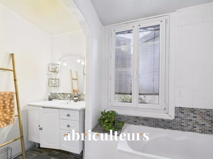 Image No.14-4 Bed House for sale