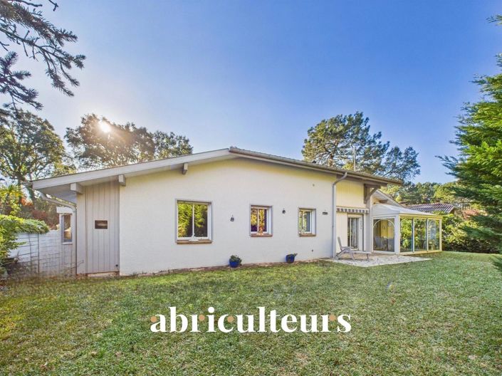 Image No.13-3 Bed House for sale