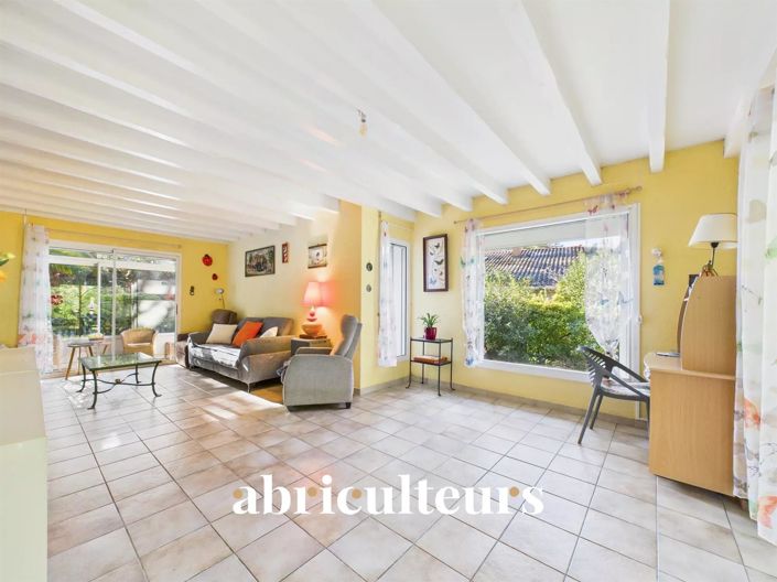 Image No.3-3 Bed House for sale