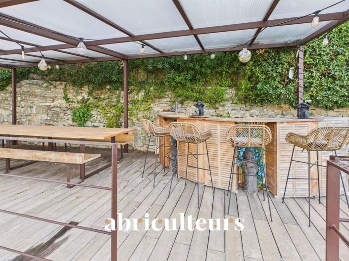 Image No.4-6 Bed House for sale