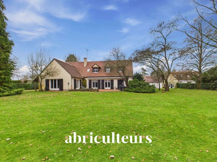 Image No.2-4 Bed House for sale