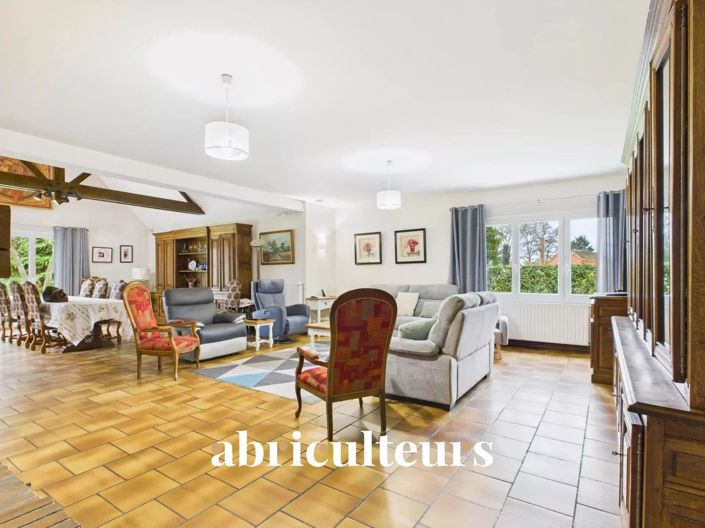 Image No.4-4 Bed House for sale