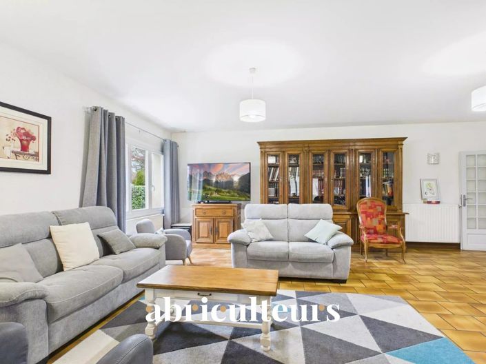 Image No.5-4 Bed House for sale