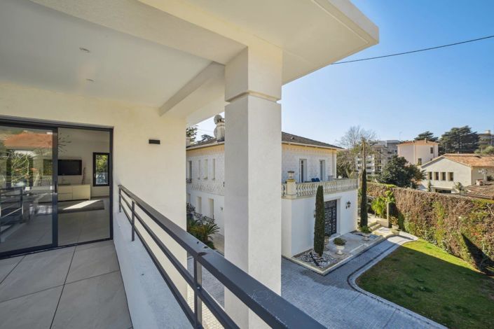 Image No.19-7 Bed House for sale