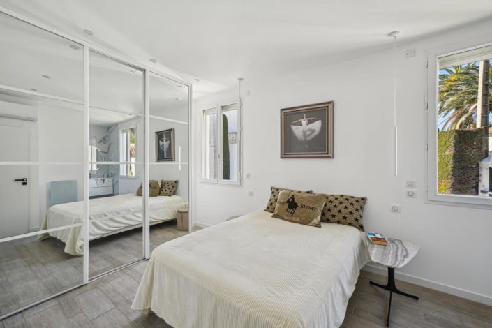 Image No.23-7 Bed House for sale