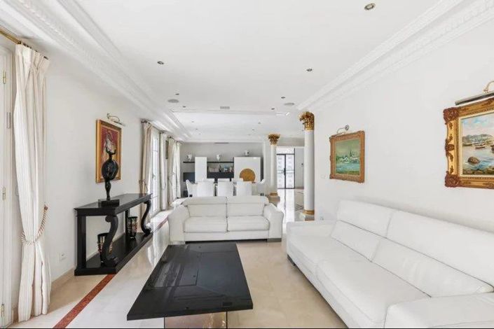 Image No.5-7 Bed House for sale