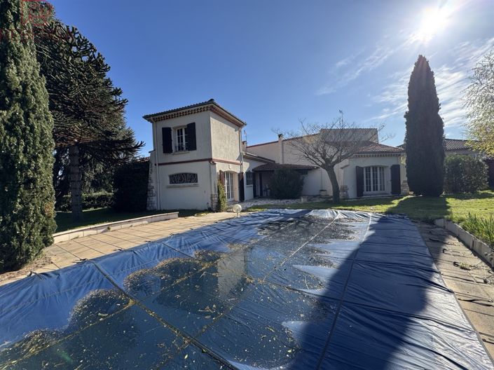 Image No.2-5 Bed House for sale