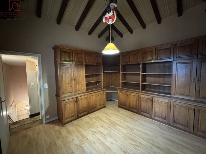 Image No.25-5 Bed House for sale