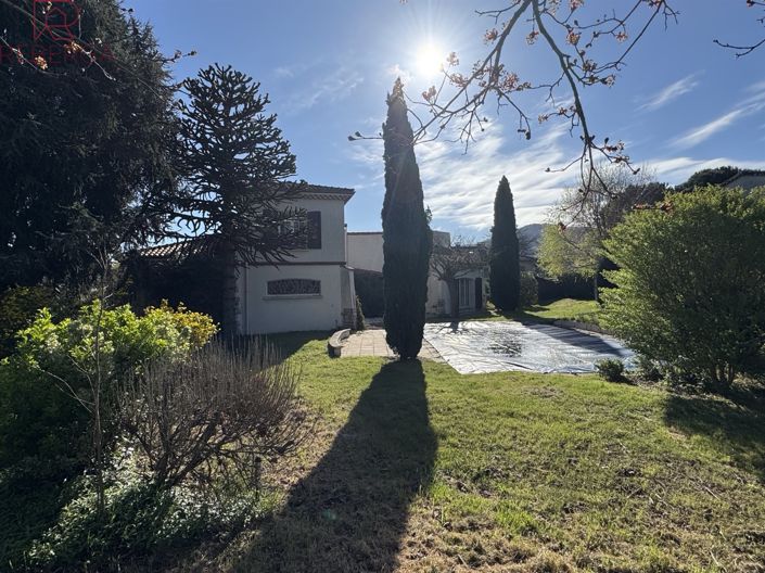 Image No.36-5 Bed House for sale