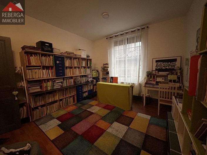 Image No.6-2 Bed House for sale