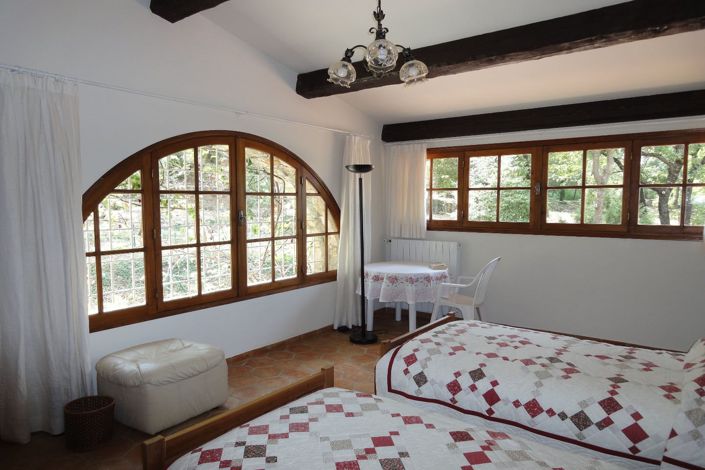 Image No.14-4 Bed House for sale
