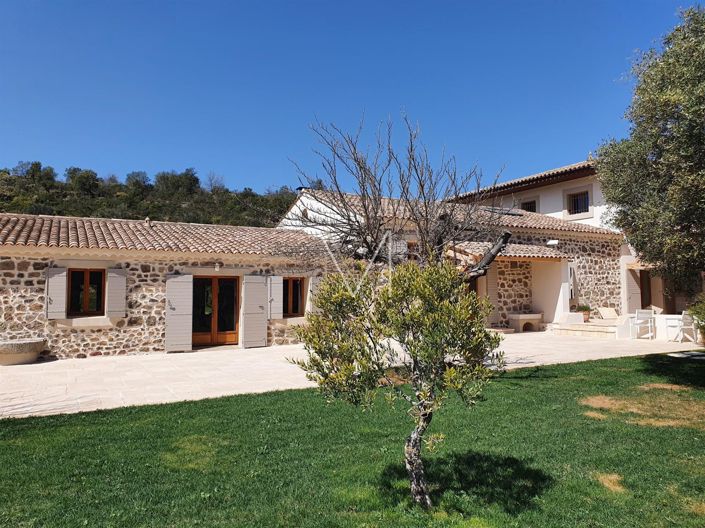 Image No.3-6 Bed House for sale