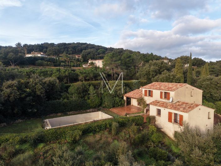 Image No.14-4 Bed House for sale