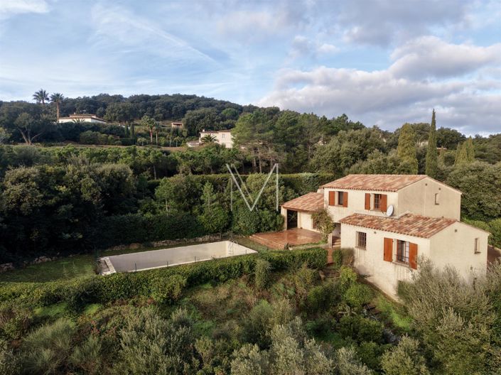 Image No.18-4 Bed House for sale