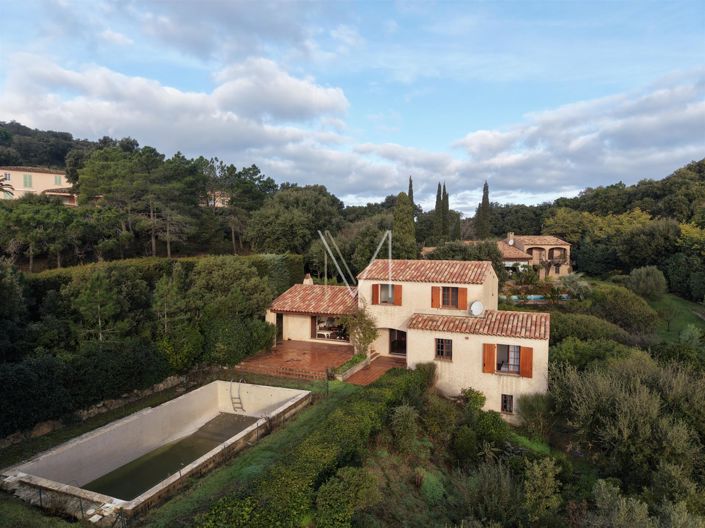 Image No.20-4 Bed House for sale