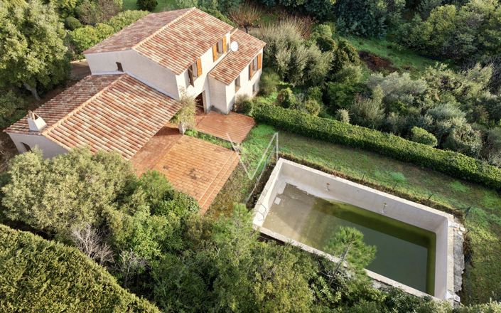 Image No.21-4 Bed House for sale