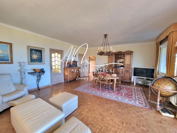 Image No.9-3 Bed House for sale