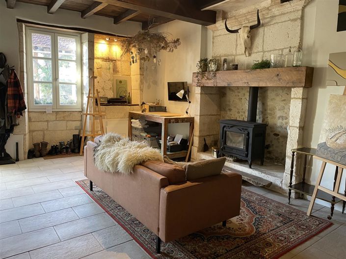 Image No.11-6 Bed House for sale