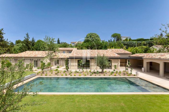 Image No.25-6 Bed House for sale