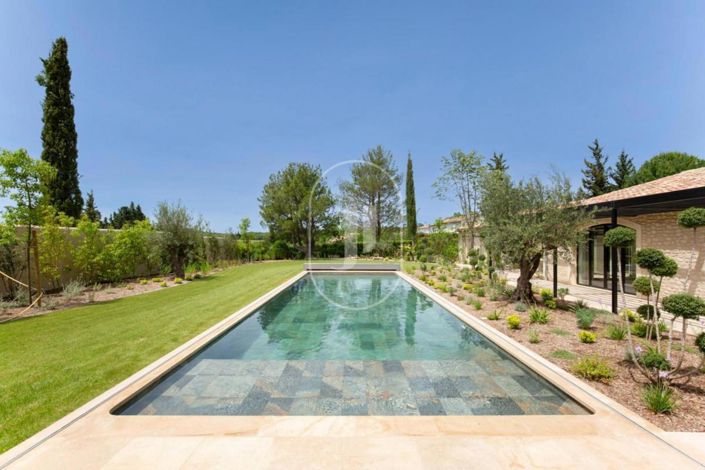 Image No.27-6 Bed House for sale