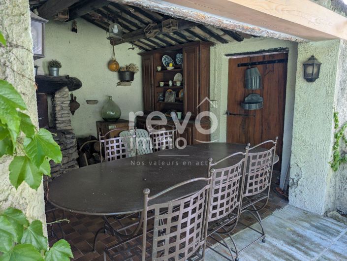 Image No.10-4 Bed House for sale