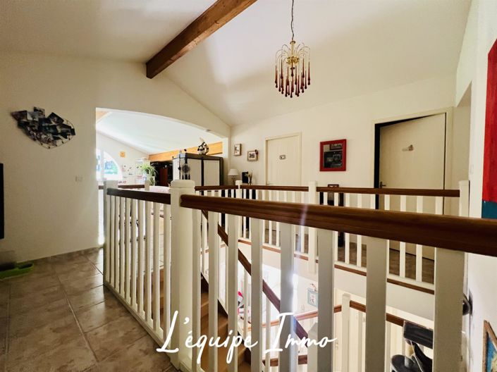 Image No.11-5 Bed House for sale