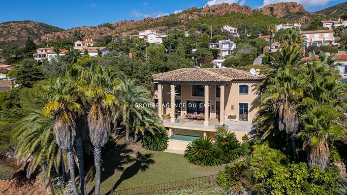 Image No.15-Propriété de 5 chambres à vendre à Saint-Raphael