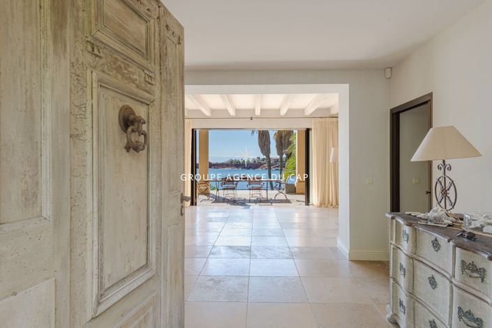 Image No.2-Propriété de 5 chambres à vendre à Saint-Raphael