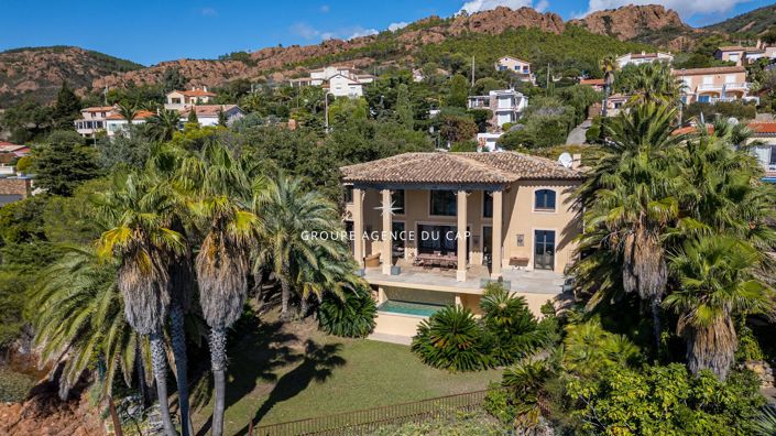 Image No.4-Propriété de 5 chambres à vendre à Saint-Raphael