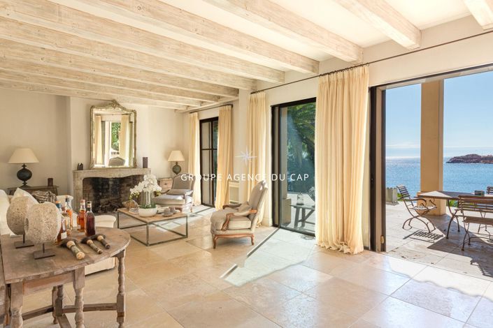 Image No.6-Propriété de 5 chambres à vendre à Saint-Raphael