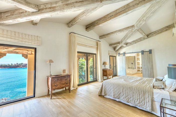 Image No.9-Propriété de 5 chambres à vendre à Saint-Raphael