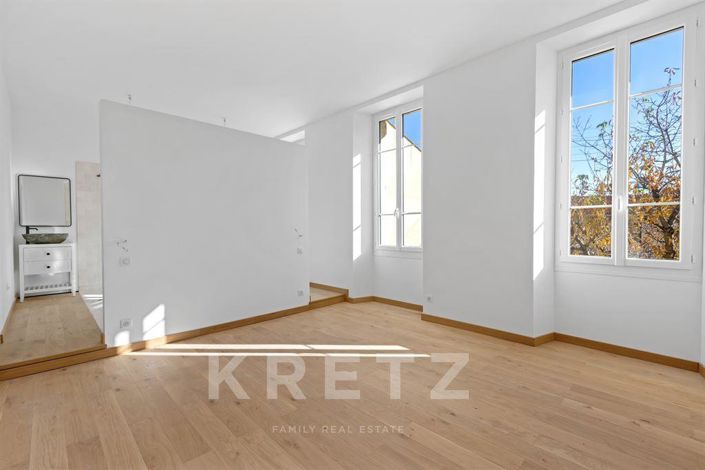 Image No.5-4 Bed Property for sale