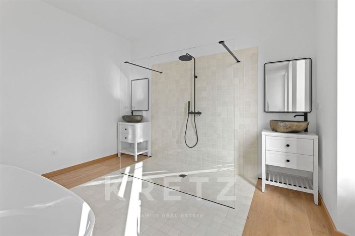 Image No.6-Propriété de 4 chambres à vendre à Cannes