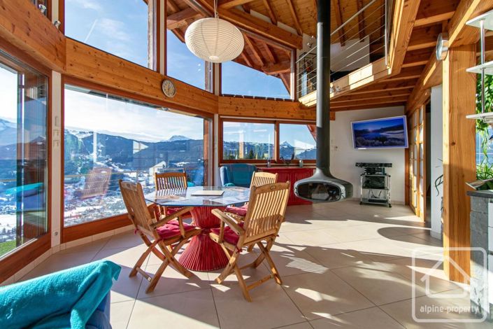 Image No.12-7 Bed Property for sale