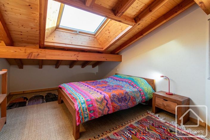 Image No.13-7 Bed Property for sale